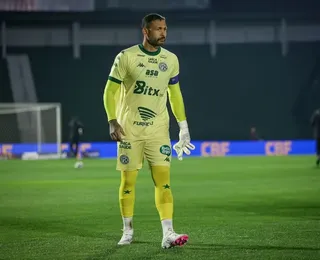 Goleiro do Guarani é expulso após chamar árbitro de "maconheiro"