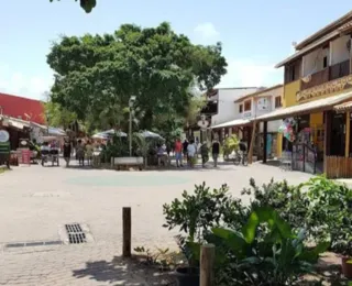 Homem é ferido a tiros após tentativa de assalto em Praia do Forte