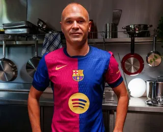 Ídolo do Barcelona, Iniesta marca data para aposentadoria do futebol