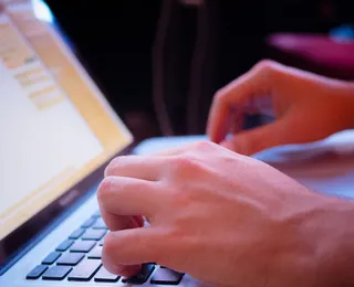 Golpes em sites falsos disparam com aumento das compras online
