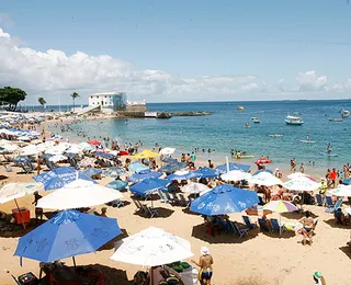 Litoral da Bahia tem 43 praias impróprias ao banho no final de semana