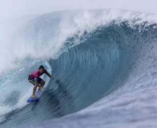 Medina e Chianca avançam às quartas no surfe; Toledo é eliminado