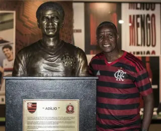 Morre Adílio, ídolo e campeão mundial pelo Flamengo, aos 68 anos