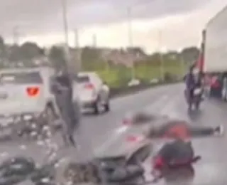 Motorista atropelou casal de moto e fugiu sem prestar socorro na BR-324