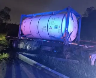 Motorista embriagado mata motociclista e bate em oito veículos