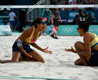 N°1 do mundo, Duda e Ana Patrícia atropelam Letônia e vão às semis