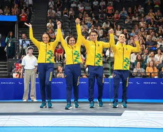 Natação: Brasil conquista medalha de prata no revezamento misto