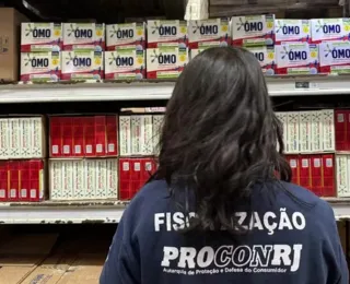 ‘Omo pirata’: fiscais apreendem quase 50 toneladas de sabão falso