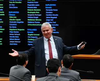 Problema de saúde deixa senador baiano fora da campanha eleitoral