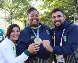 Sarah Menezes é 1ª brasileira a ganhar ouro como atleta e treinadora