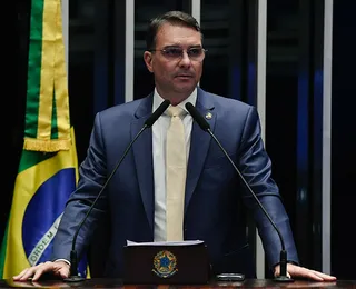 Senador chama Moraes de "câncer da democracia" após suspensão do 'X'