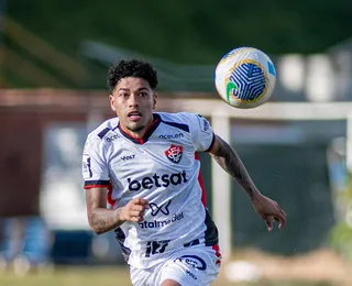 Terceiro cartão amarelo tira Machado de jogo contra o Atlético-MG