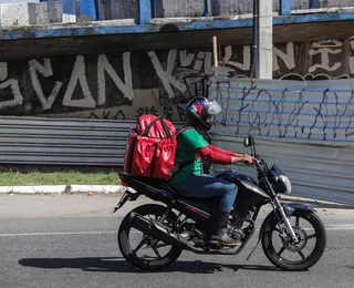 "Totalmente desvalorizados": motoristas por app acumulam stress e doenças em Salvador
