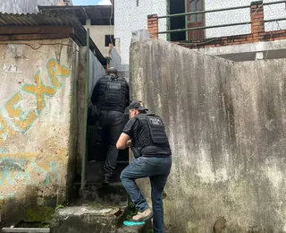 Traficante do CV é preso bebendo cerveja e comendo churrasquinho