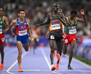 Treze atletas quebram recorde olímpico na mesma prova; Ugandês é ouro