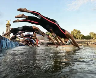 Triatlo paralímpico é adiado por má qualidade da água do Rio Sena