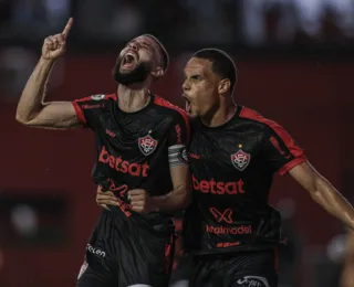 Vitória bate o Cuiabá, sai da zona de rebaixamento e cola no G-10