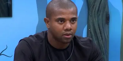 Davi Brito dá recado contra racismo no Dia da Consciência Negra - Imagem