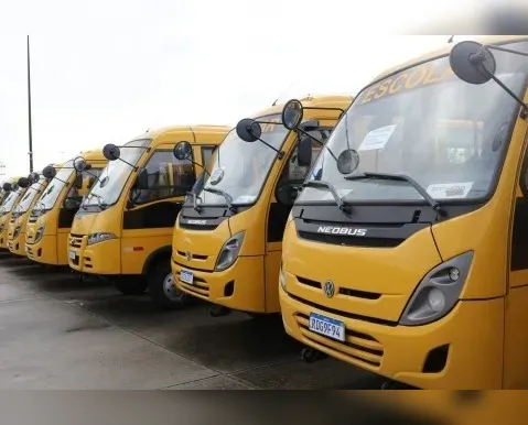 Ônibus escolares de Santaluz são flagrados circulando sem regularidade