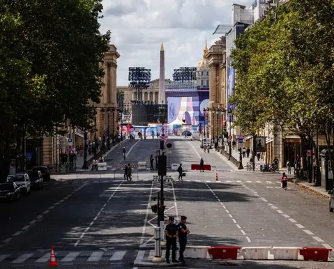 Paris 2024: Atletas brasileiros começam a chegar à Vila Paralímpica