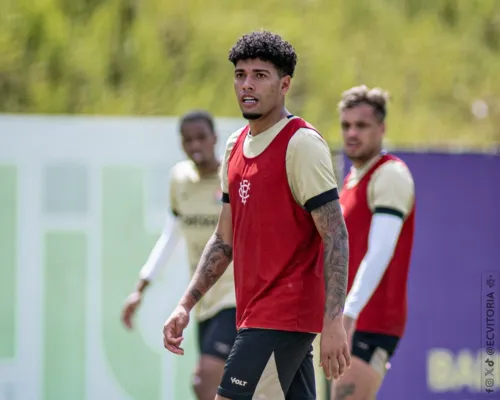 Quatro jogadores são regularizados e podem estrear no Vitória - Imagem