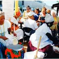 Baianas de acarajé simbolizam a cultura e a resistência das mulheres negras que tiram o sustento nas ruas imagem