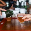Consumo de álcool pode causar câncer, afirma Cirurgião Geral dos EUA imagem