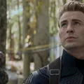Chris Evans está de volta ao cinema Marvel com Downey Jr imagem
