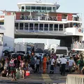Vai viajar? Fila do ferry-boat chega a espera de 3 horas em Salvador imagem