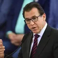 Ministro sai na frente de Haddad e anuncia taxação dos super-ricos imagem
