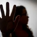Homem é preso por stalking após aterrorizar ex-namorada durante dois anos imagem