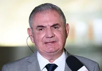 Angelo Coronel garante candidatura ao Senado: "Não aceito outro cargo"