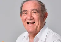 Aos 89 anos, Renato Aragão volta à TV e comanda programa pela 1ª vez