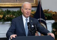 "Até que enfim", diz Biden sobre o fim do regime de Assad na Síria