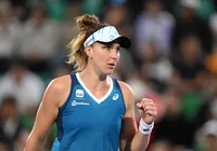 Bia Haddad vence em estreia em Wuhan e pode voltar ao top-10