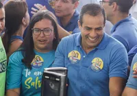 Candidatos e demais políticos votam em Salvador; veja fotos