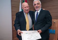 Cardiologista José Carlos Brito recebe diploma do Mérito Médico