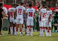 Vitória pode perder Alerrandro e mais 12 jogadores ao final da temporada