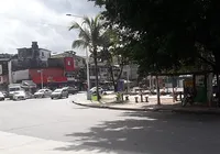 Ataque a tiros deixa PM, pedestres e idosos baleados em Salvador