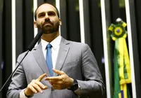 Eduardo Bolsonaro nega vinculação entre atentado em Brasília e seu pai imagem