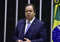 Elmar Nascimento confirma candidatura e defende renovação da Câmara