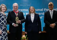 Em Salvador, ministro do STF recebe medalha de mérito do Judiciário