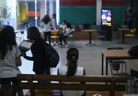 Escolas particulares proibidas de recusar matrículas? PL avança imagem