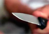 Facadas: mulher tenta matar a filha por vício em jogo do Tigrinho