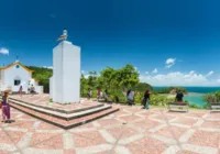 Cortejo de barcos conduz obra de Vik Muniz à Capela de Guadalupe; primeiro lote de ingressos esgotou