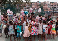 Festival arrecada brinquedos para crianças do Calabetão