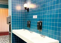 Fim do mistério: saiba por que a Disney tirou os espelhos do banheiro