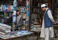 Governo talibã proíbe livros 'não islâmicos' em bibliotecas