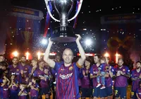 Ídolo do Barcelona, Iniesta anuncia aposentadoria do futebol