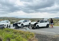 Idoso morre e duas pessoas ficam feridas em batida na BR-242